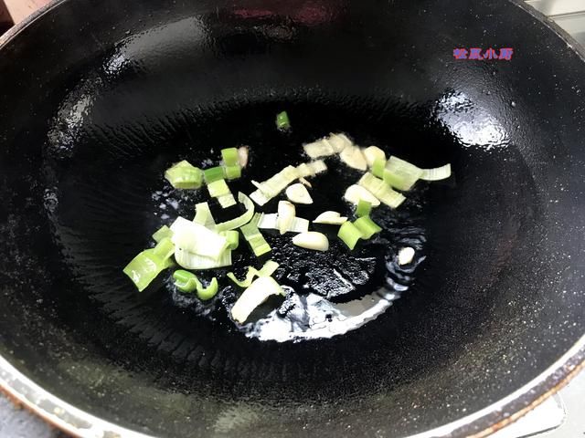 软嫩|炒牛肉又老又柴嚼不动?跟我这样做软嫩爆汁儿,像豆腐一样软