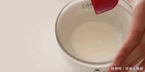 草莓|焙趣私房爆品日销300个的三重草莓芝士蛋糕,这个配方太赞了!