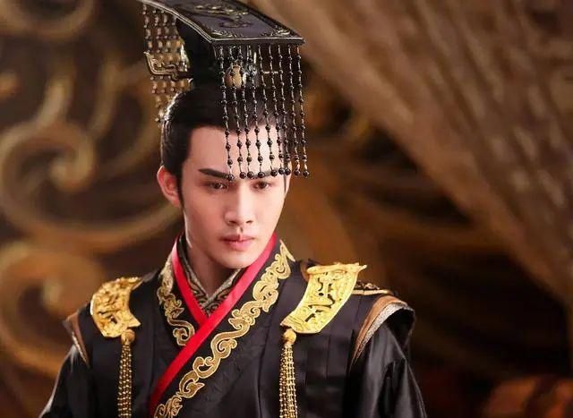 成功|刘邦成功称帝,刘氏诸侯王造反成风,英明神武汉武帝生俩糊涂儿子