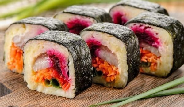 做成|同是做米饭日本做成寿司,韩国做成饭团,而中国就厉害了