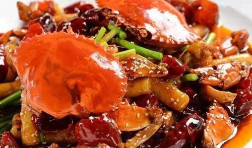  肉质|此菜香、辣、鲜、脆，味道鲜美，肉质细嫩膏似凝脂，全家都围着啃