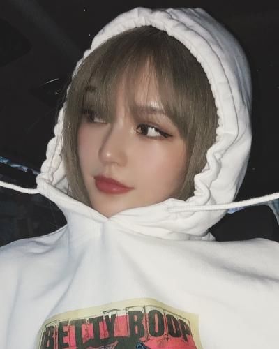  安崎|周扬青晒出和安崎的合照，看到两人颜值，才知网红和明星的区别