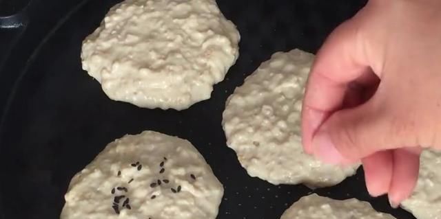  吃不完|家里的麦片吃不完时，就试着这样做，低脂营养又健康