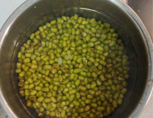  喜欢|它是夏日最招人喜欢的糕点，清热防暑，冰甜爽口，大人小孩都爱吃！