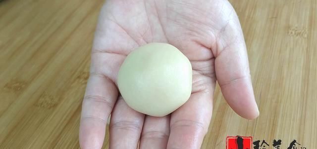  红糖|千层红糖酥饼家常做法，筷子一搅，层层酥脆，咬一口直掉渣，解馋