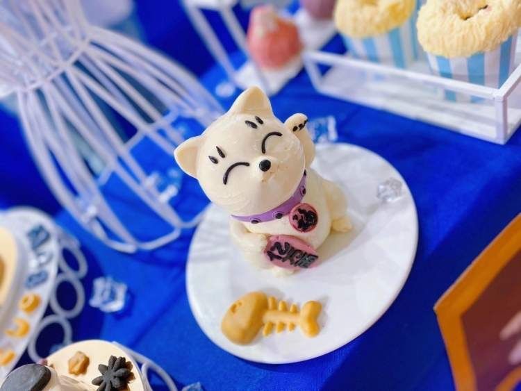  宠展|专为宠物做烘焙！月饼、慕斯、点心看完馋哭了……还有能吃的“房子”| 跟周到君逛亚宠展⑤
