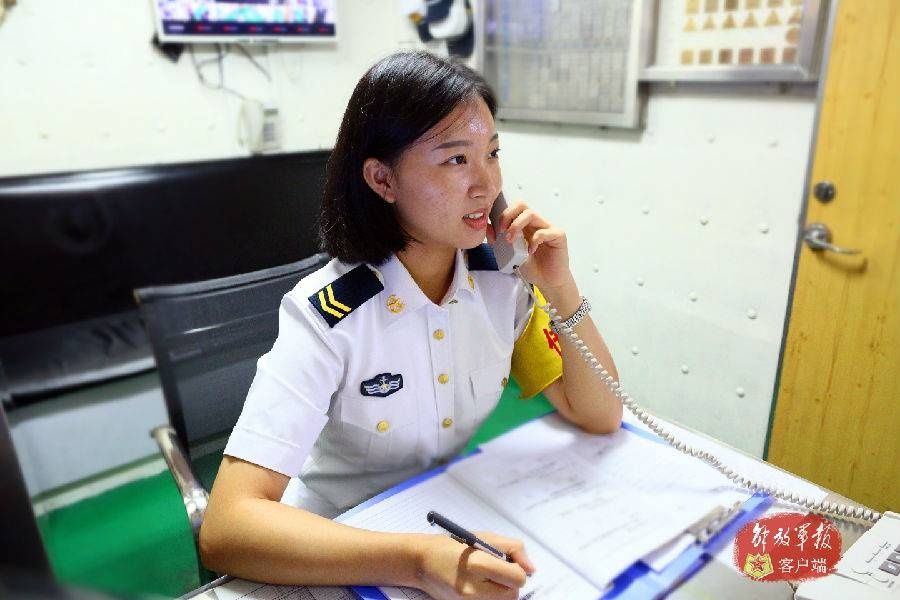  女兵|大洋之上的舰艇女兵，她们才是真正乘风破浪的姐姐们