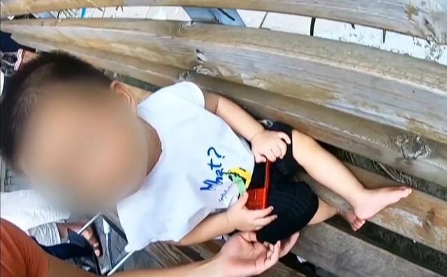  这次|卡！卡！卡！又有孩子被卡住了，这次是……