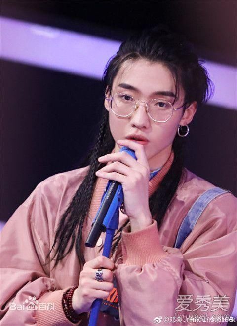  歌手|95后全开麦现场特别稳的歌手：王源蔡徐坤上榜，华晨宇竟力挺他