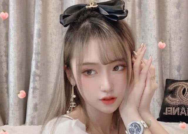 斗鱼|粉丝爆出三张照片，程潇是斗鱼女神被实锤？腐团儿发私密照反击