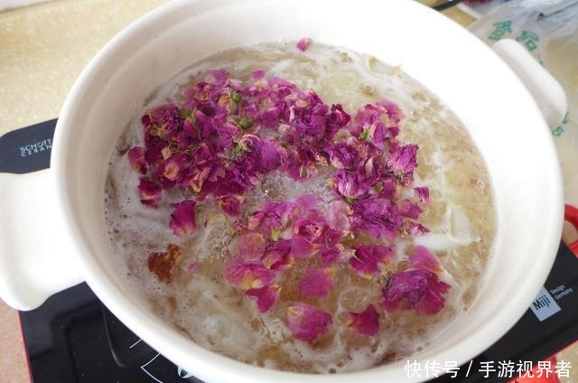 清热|夏天家人喜欢喝的一款甜汤，清热又解暑，每天一碗，香甜软糯