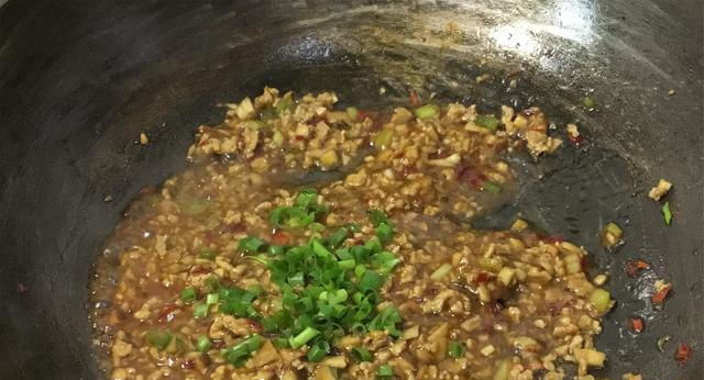 摆摊|肠粉最简单的做法，老阿姨将配方和做法都告诉你，可以摆摊了