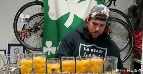 鸡蛋|男子挑战一次喝下100个生鸡蛋!喝到后面,再也不想看见鸡蛋