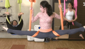 gif|搞笑gif:货车都被你开出赛车的感觉了!厉害了老司机