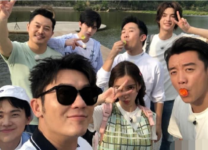 节目|《跑男8》关晓彤录制节目时,为啥会中途退出得知原因全网理解