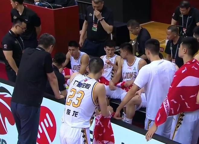 分负|CBA险爆冷门！新晋夺冠热门7分负广东 全华班很出色 阿联被迫营业