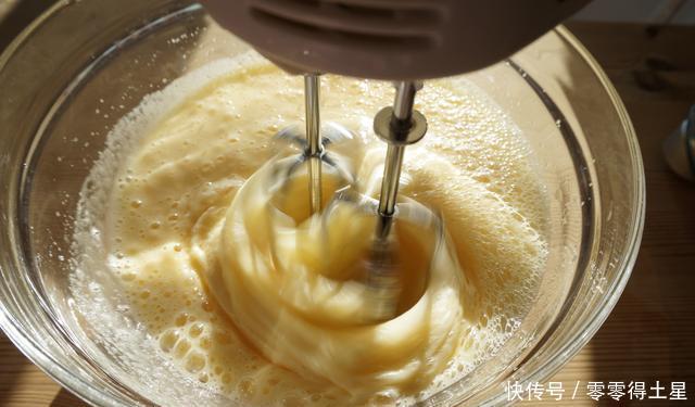 简单|全蛋打发的老式鸡蛋糕,做法简单,一学就会,还是小时候的味道