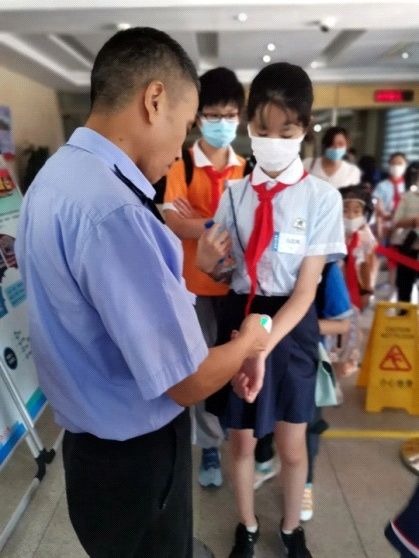 静安法院|法院里来了一批特殊的小“访客”