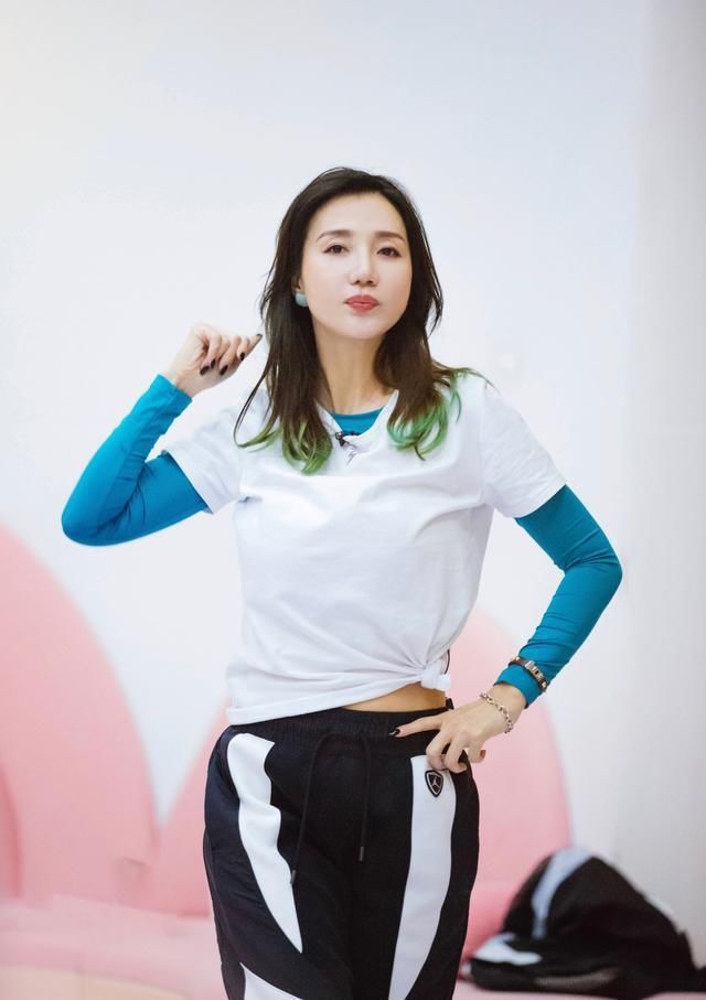  阿朵|《乘风破浪》阿朵带给我们的启示：别让你的好心变成伪善