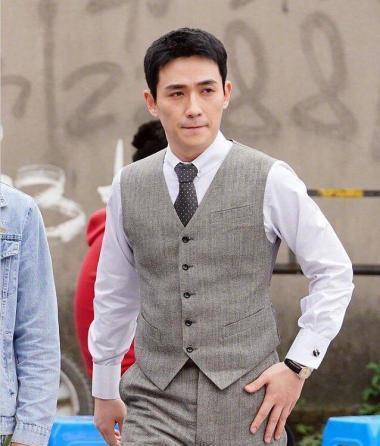  郑爽|当明星遇上“奇葩”同事，他们会作何反应？是尴尬？还是更尴尬？