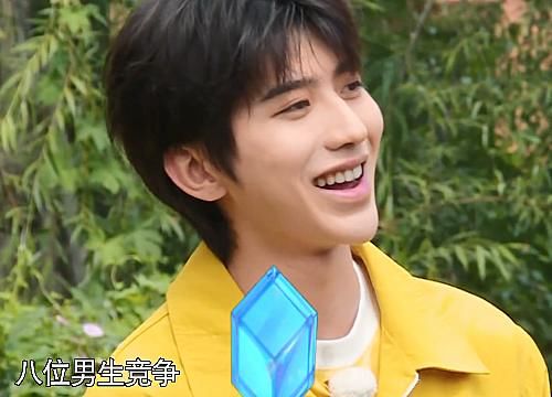  baby|奔跑吧：baby以公主身份登场，董又霖冷静，蔡徐坤笑开了花