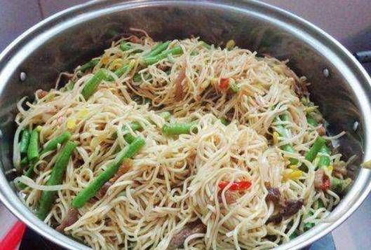 锅里面|河南人蒸的面条很好吃,因为大多数人都不知道额外的步骤