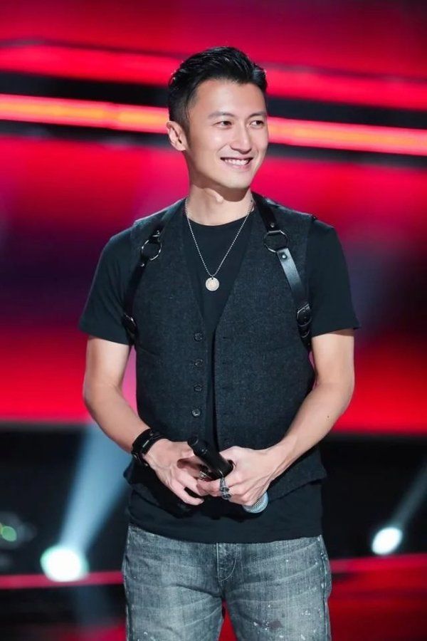  学员|谢霆锋回归《中国好声音》，发布会现场称要用“美食”抢学员