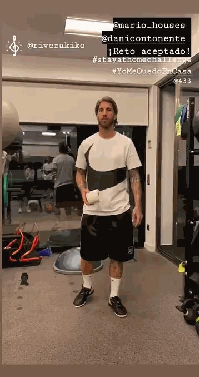 足球|今朝重逢时，以足球的名义致敬不平凡的 236 天！