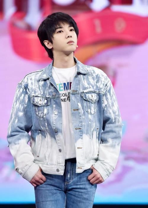 朱正廷|172cm的华晨宇和183的朱正廷,穿同一件外套,你站哪边