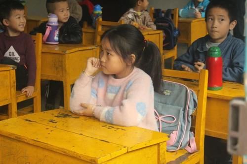 见证|最后的留守教师：她见证三王村的改变