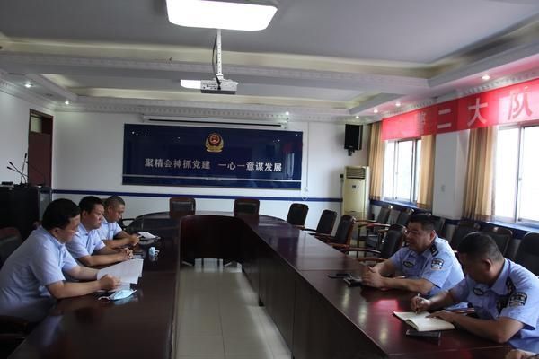  开车|大巴司机外地酒驾被查，竟向单位隐瞒开车近一年