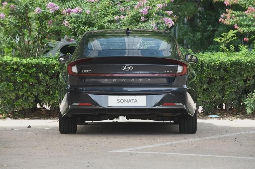  索纳塔|都是第10代，都是“H”，第十代索纳塔和第十代雅阁谁更强？