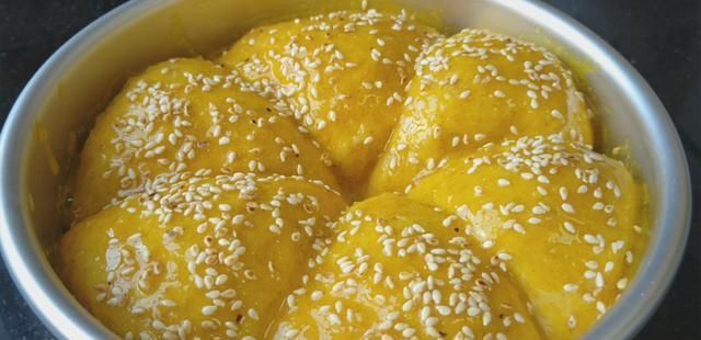 做法|古法蒸面包做法,1碗面粉2个鸡蛋,配方简单蓬松拉丝,比买的还香