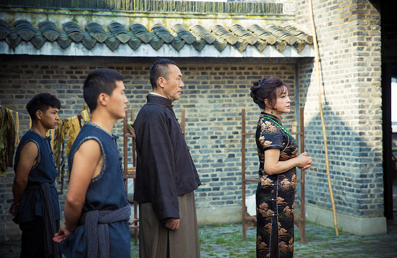  奶奶|奶奶级别的刘晓庆演少女，和二十出头男主演情侣，辣眼cp再上线！