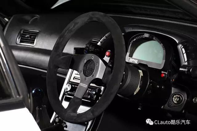  姑娘|我也想遇见个开R32 GT-R的姑娘，然后深陷其中不可自拔