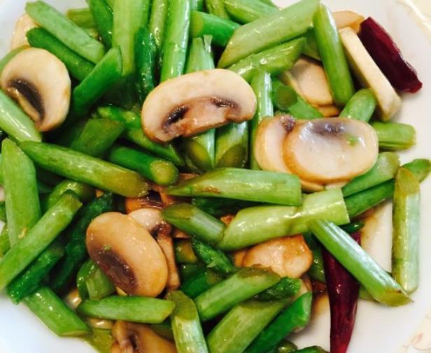  口臭|芦笋搭配它一起炒，准时上厕所，胖人越来越瘦，口臭消失，减体重