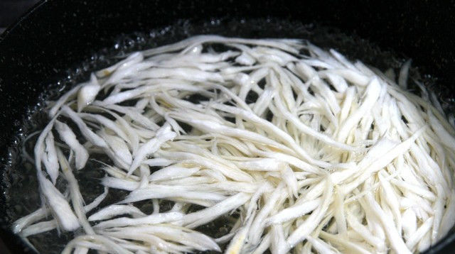  清爽|三伏天爱吃凉拌菜，3种食材拌一拌，色香味俱全，清爽美味