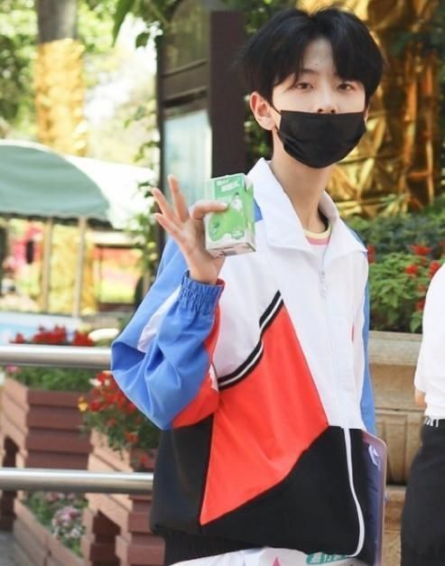 受欢迎|《创造营2020》尚未归档。赵粤和刘梦很受欢迎。她仍然落后