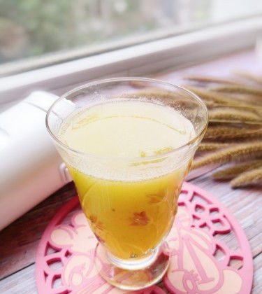 饮品|秋天干燥来一杯好喝的饮品，现榨无添加剂，颜色好看味道棒，好喝