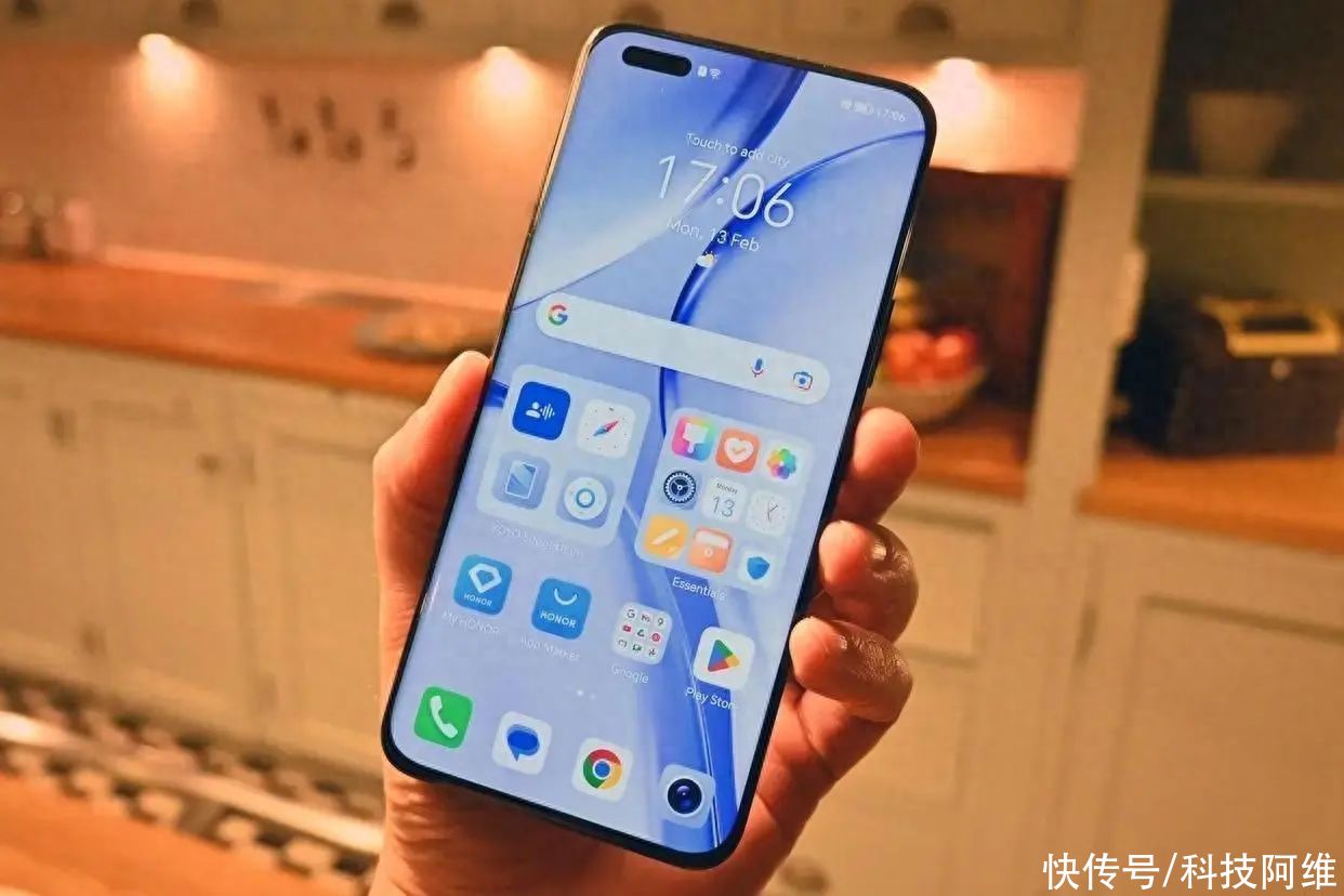 16GB+512GB+IP68，发布六个月下跌1310元，100倍变焦旗舰售价亲民
