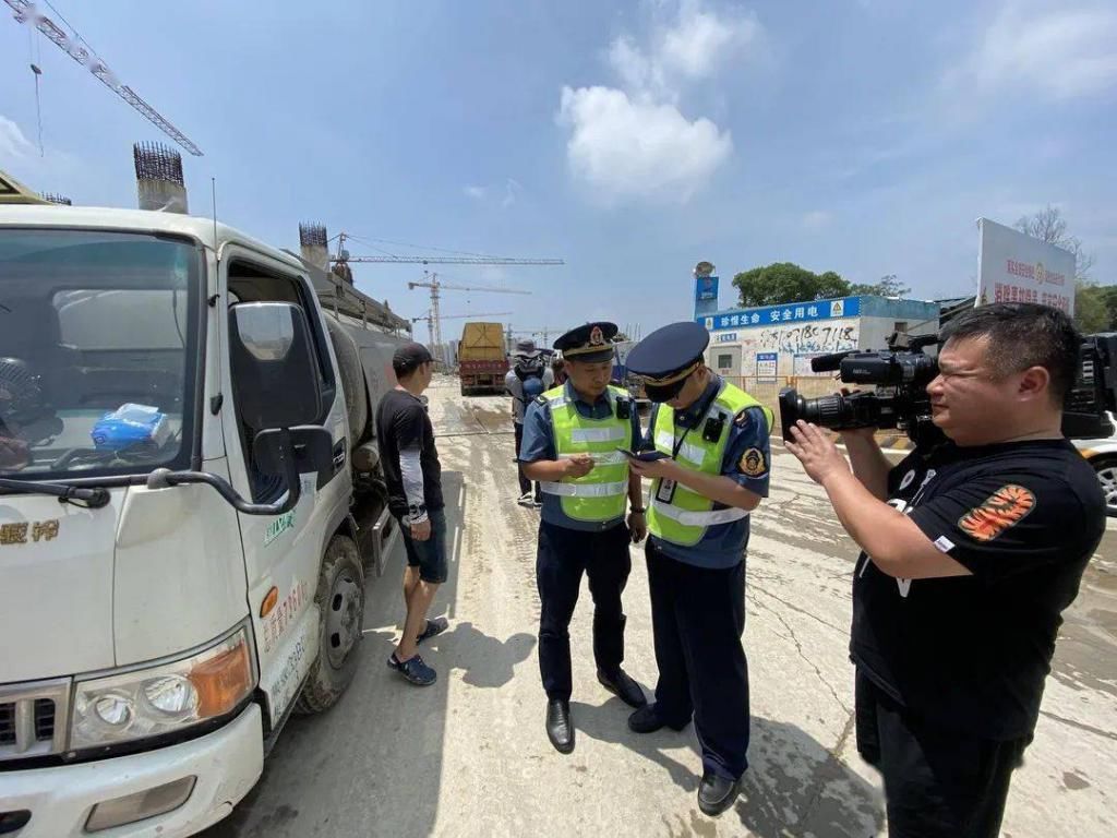  速度|直播“追缉”，杭州上演速度与激情？