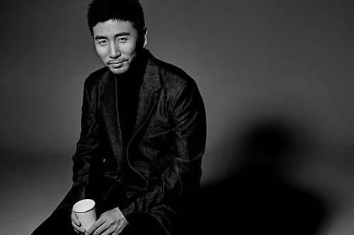  车祸|沙宝亮拍戏路上遇车祸，英雄救美拉出车内被困女子并暖心安慰