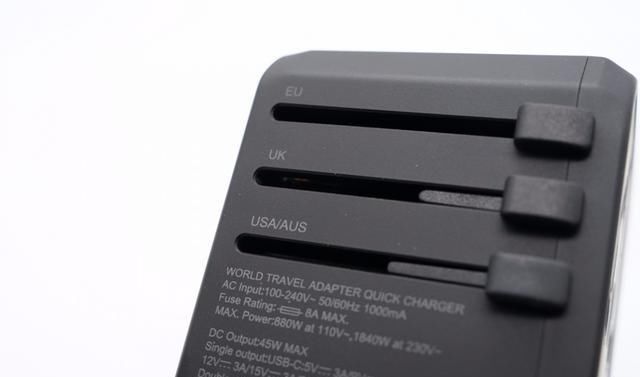  充电|万旅45W快充旅行转换插座拆解，一个便可走遍世界