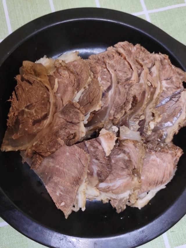  调料|炖牛肉最“忌”这种调料，加了相当于在毁肉，很多人都还不懂