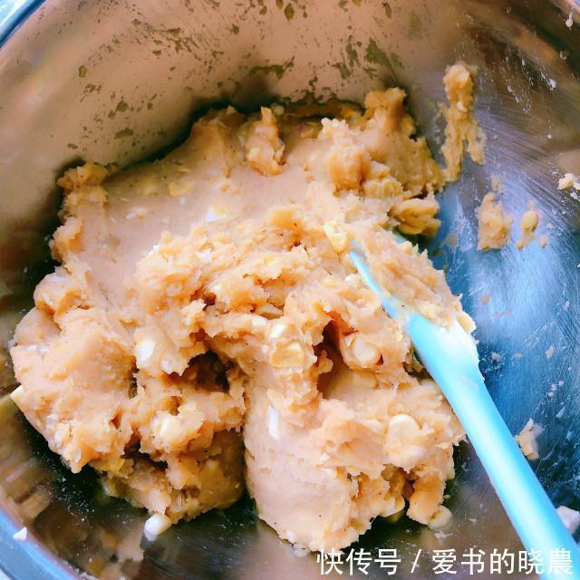 红薯|红薯玉米鸡肉饼,外脆里嫩,好吃又饱腹