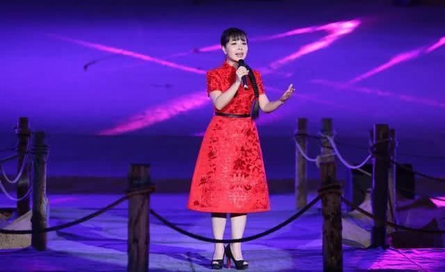  国家一级|国家一级演员王二妮：因买不起房，回到农村种田生活，现在放羊带娃是日常