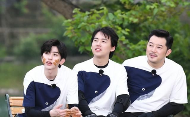  节目|《奔跑吧》不能来个导演特辑吗？比艺人还帅的姚译添值得拥有