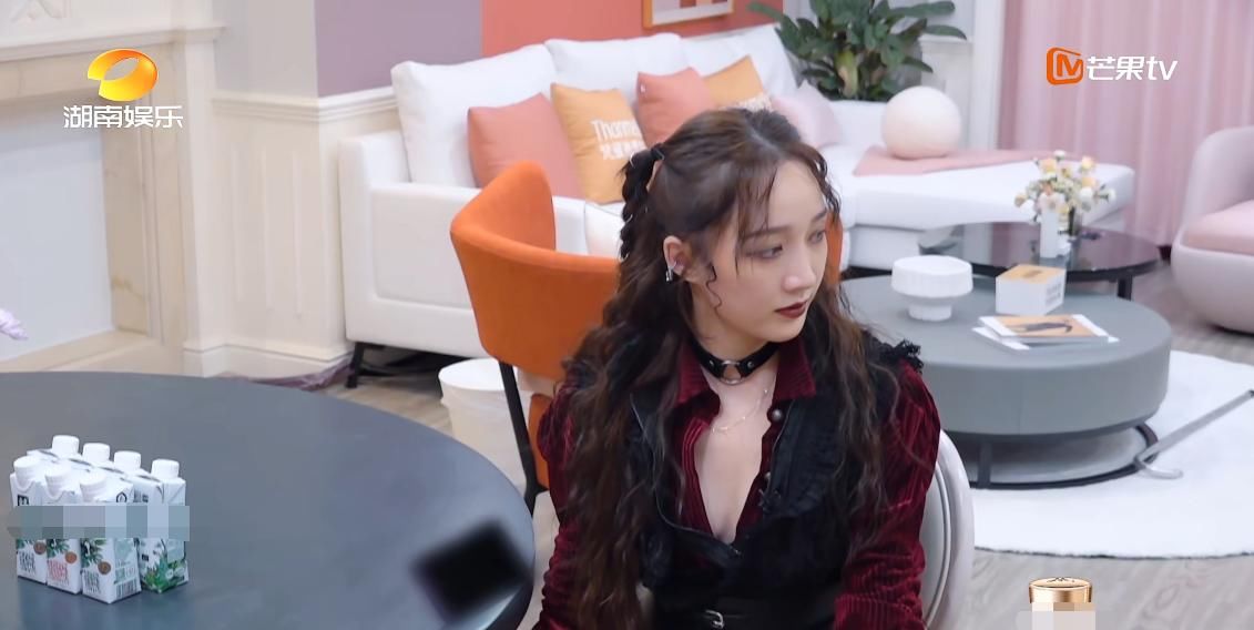 淘汰|继沈梦辰后,孟佳淘汰再迎送行“盛况”,张含韵失约不够厚道?