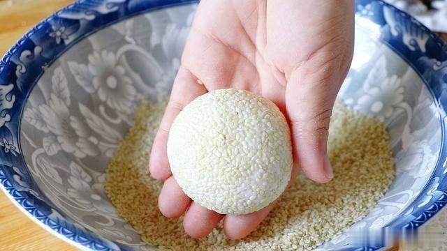  学会|糯米饼好吃有诀窍，学会这个做法，外酥里糯不粘牙，新手也能成功