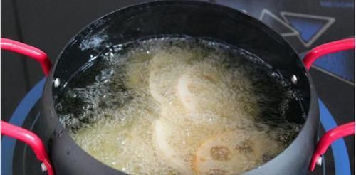 米饭|莲藕要这样吃才下饭,配上米饭大呼过瘾,一不小心就多吃2碗